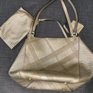 Burberry golden bag and coin purse